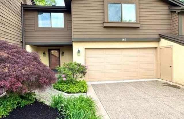 165 Sayre Drive Gallery 1