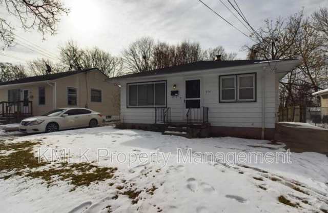 934 Sheridan St - 934 Sheridan Street, Akron, OH 44307