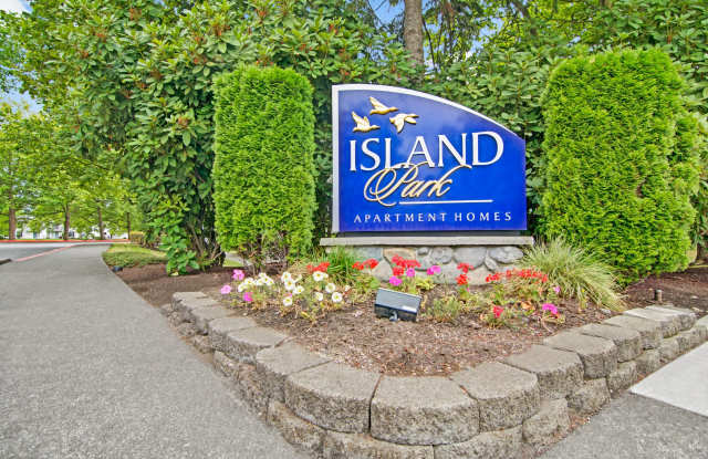 Island Park Gallery 1
