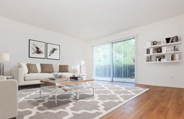 The Villas at Harbor Pointe Gallery 2