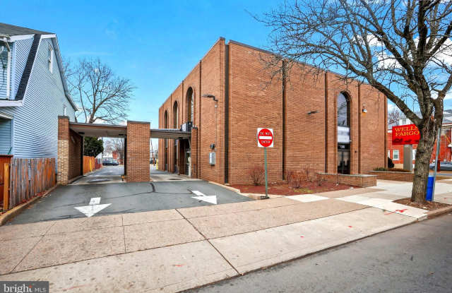 1300 HAMILTON Avenue Gallery 4