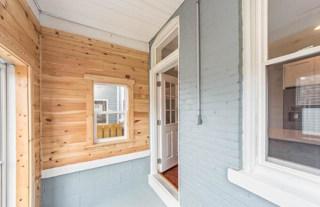 1638 Greenway Avenue Gallery 4