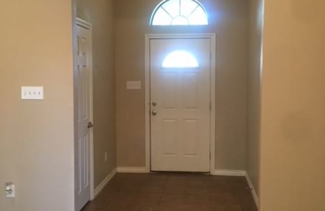 712 Wood Ln Gallery 4