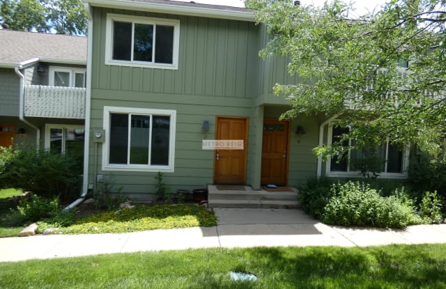 3870 Broadway St - 17 photos photos