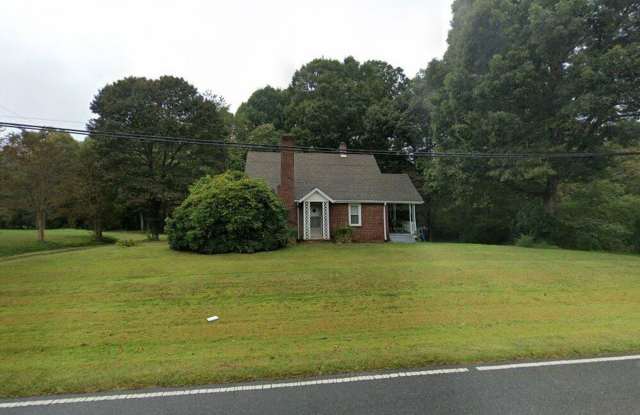 2 Bedroom • 1 Bath Home – Mount Airy, NC photos photos