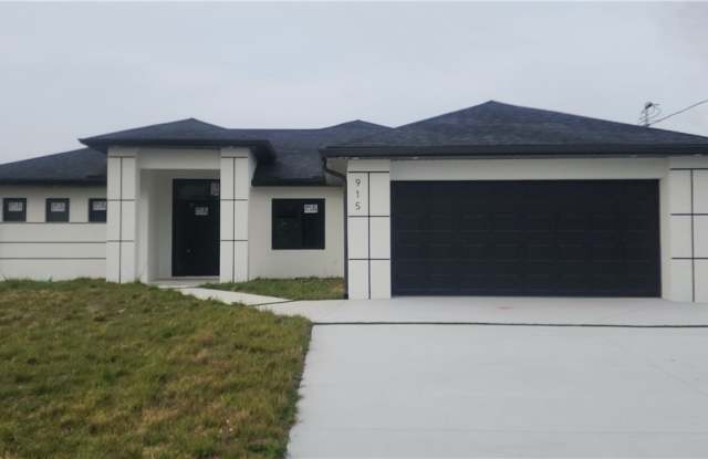 915 Panda Drive photos photos