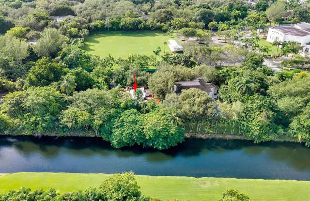 5845 SW 88th St photos photos