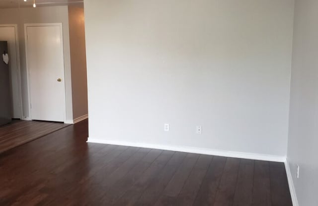11403 Mosscrest Drive Gallery 3