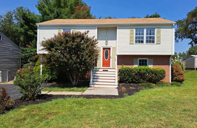 114 Tomahawk Drive - 114 Tomahawk Drive, Lynchburg, VA 24502