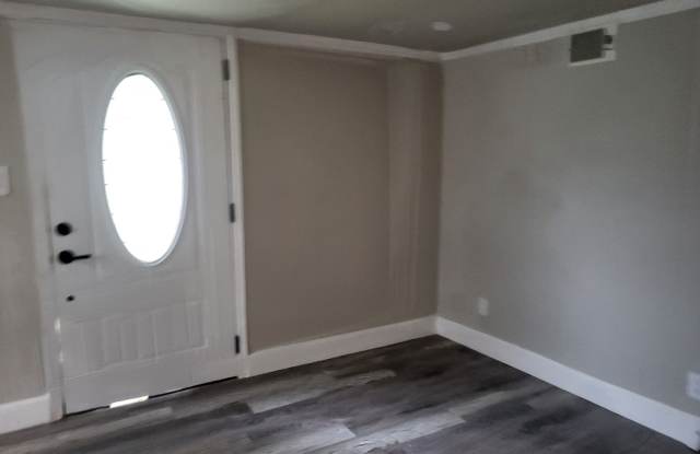 3204 West Beach Street - 3204 West Beach Street, Tampa, FL 33607