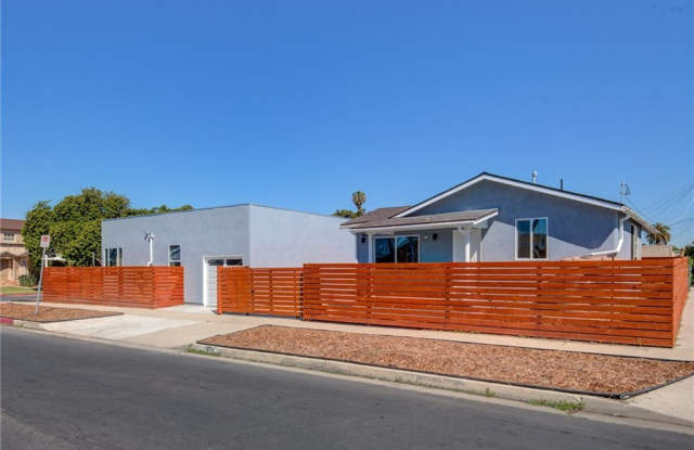 1939 W 36th Place Gallery 2