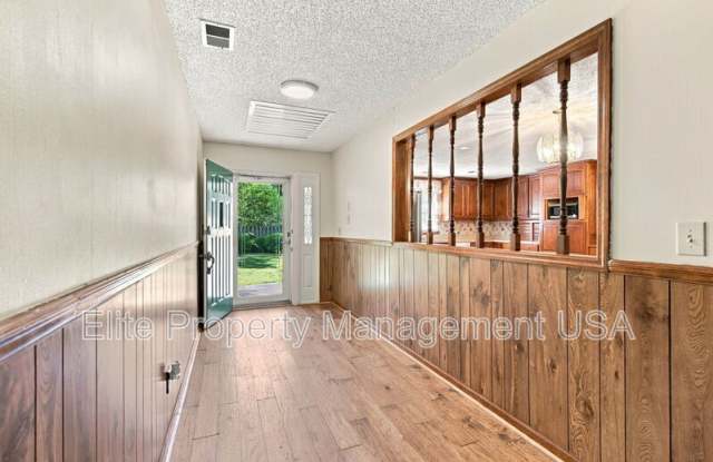 1028 Holly Drive Gallery 3