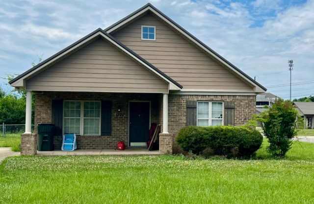 Charming 3 Bedroom 3 Bath Home Available in Fall 2025! Apply Today! photos photos