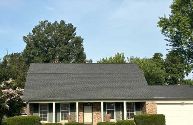 Large 4 Bedroom 2 Bath Home photos photos