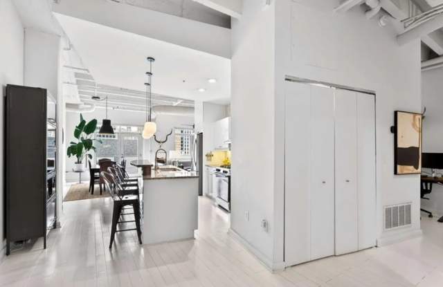 805 Peachtree St NE Gallery 2
