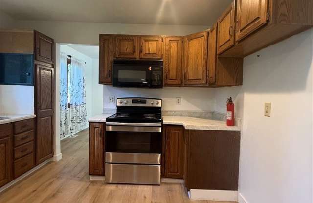 6580 Forest Glen Avenue Gallery 2