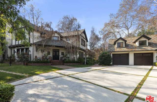 11247 BRIARCLIFF LN photos photos