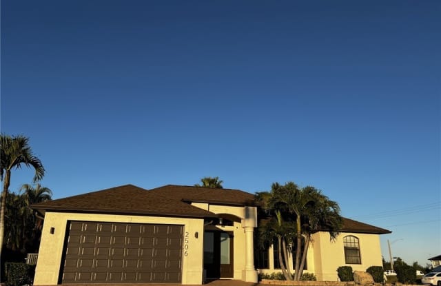 2506 SW 15th Place photos photos