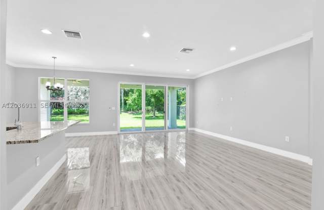 9799 Salty Bay Dr Gallery 4