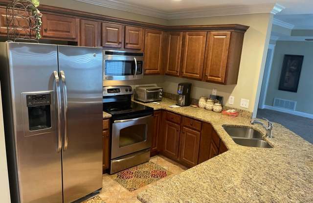 Brick Home 3/2 Lots of Updates Gallery 1