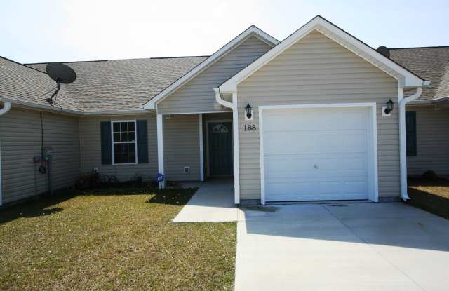 Lovely 2 bedroom/2 bath townhome Pine Ridge Community - Holly Ridge - 188 Pine Hollow Road, Onslow County, NC 28445