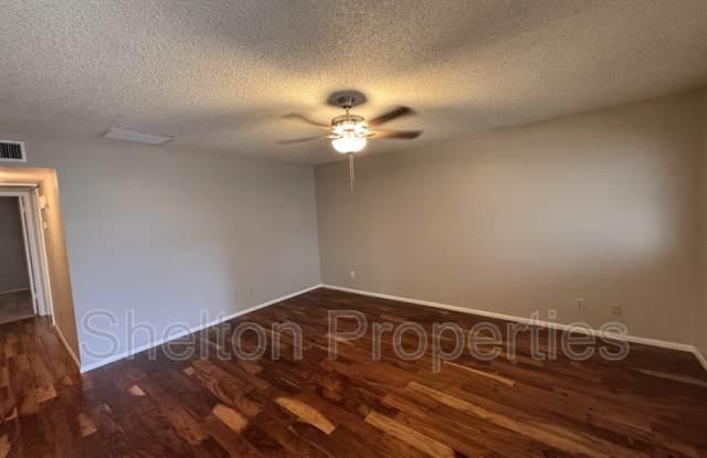 10103 N 97th Ave Apt B Gallery 3
