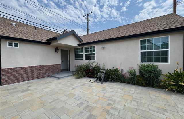 434 N Beachwood Drive photos photos