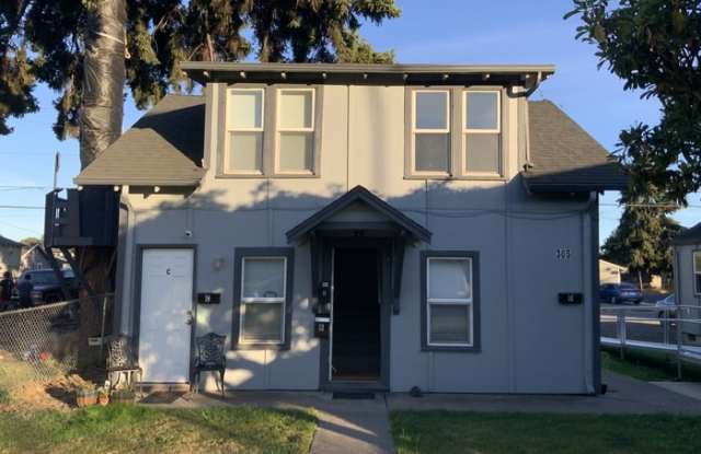306 20th Avenue - 306 20th Avenue, Longview, WA 98632