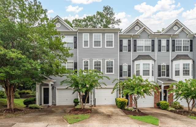 2 BR Townhome just minutes from RTP!! Available Mid Oct! photos photos