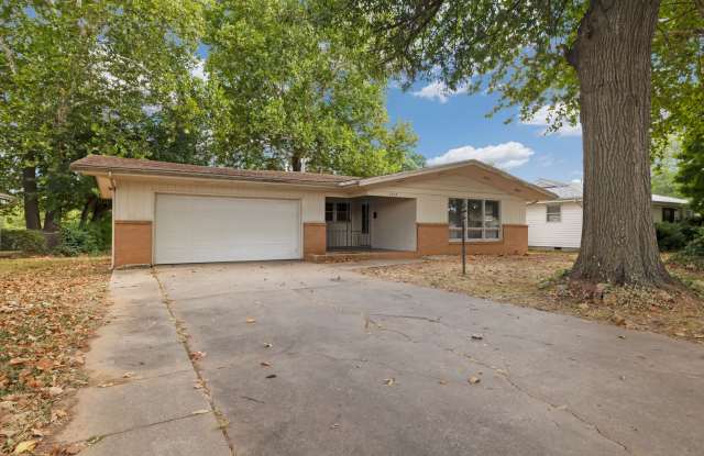 Beautiful Move in Ready House! Gallery 3