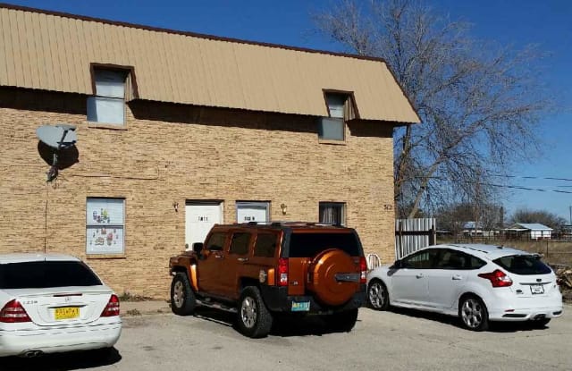 512 W Kiowa Ave - 512 W Kiowa Ave, Hobbs, NM 88240