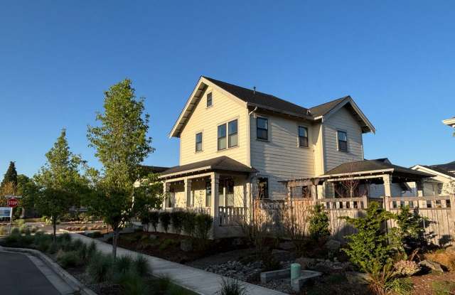 COMING SOON 4 Bedroom, with a bonus room, 3 Bath Single Family House Gallery 3