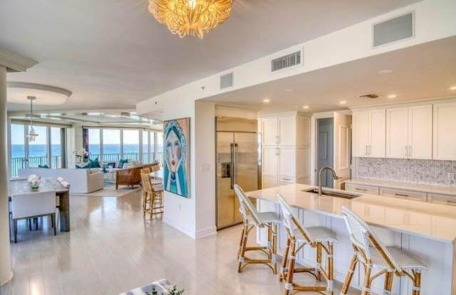 570 Ocean Drive Gallery 4