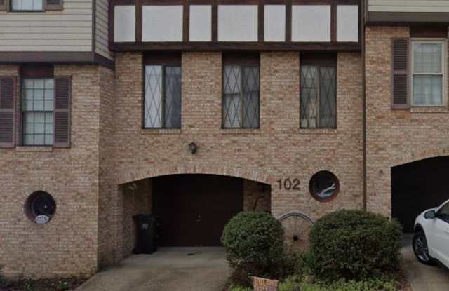 *Spacious  Conveniently Located 3BD/2.5BA Townhouse Available in Bethel Park* photos photos