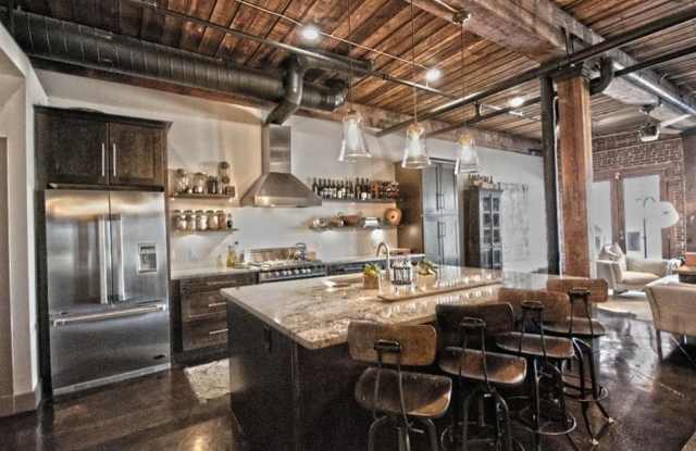 320 Peters Street SW unit: 10 photos photos