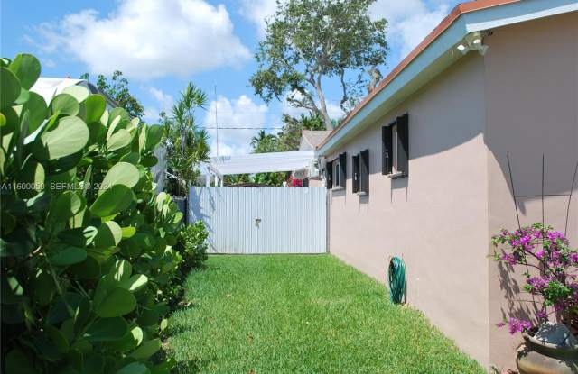 9990 Marlin Road Gallery 4