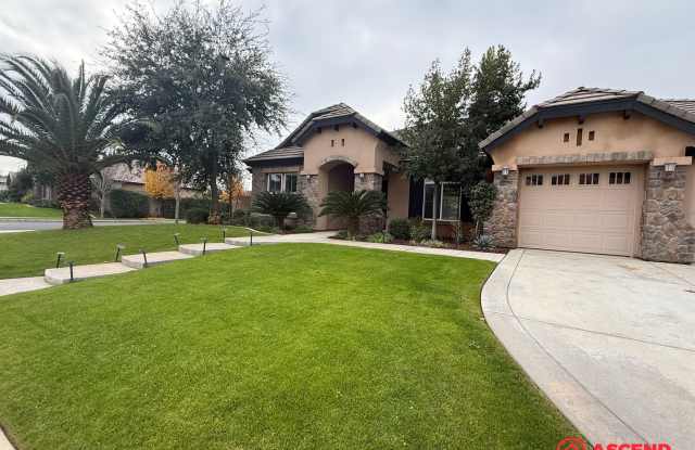 Stunning 4 bedroom + office in Seven Oaks! photos photos