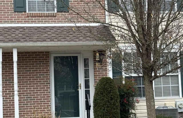 3002 CREEKSIDE Court unit: 40 - 3002 Creekside Court, Bucks County, PA 18976