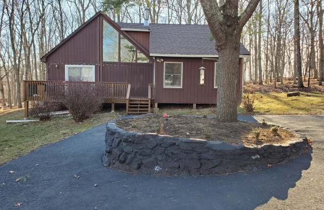 123 Evergreen Court - 123 Evergreen Court, Fawn Lake Forest, PA 18428