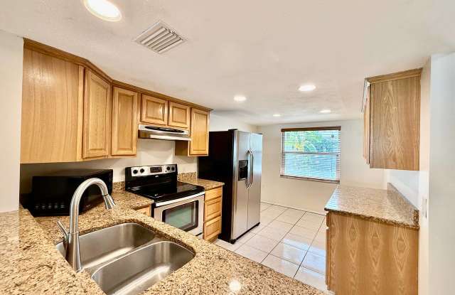 7560 92nd St Apt 102B Gallery 4