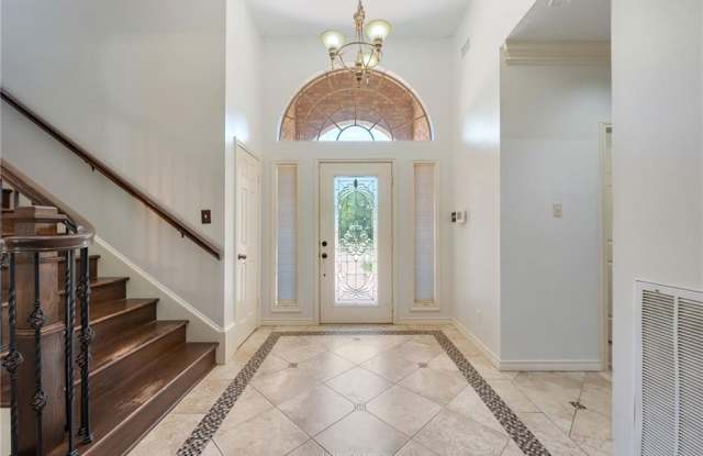 1003 Carmel Place Gallery 3