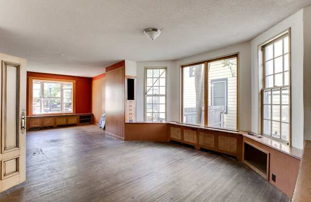 Huge 7 Bedroom Close By Hamline University Available June 2027 Gallery 4