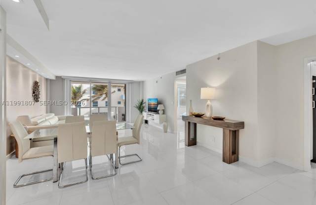 9195 Collins Ave Gallery 2