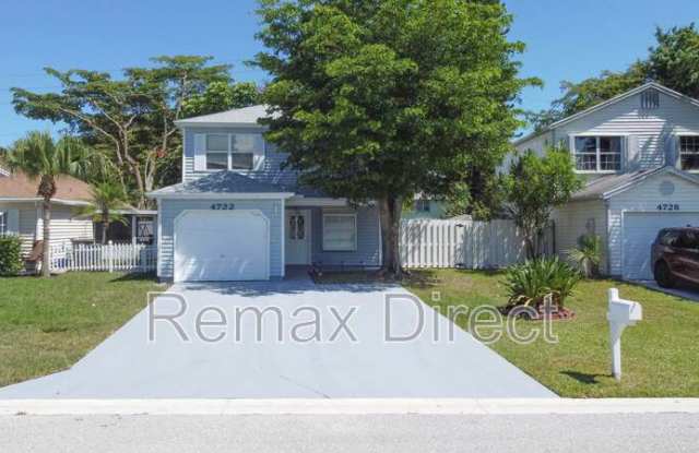 4722 Lakeside Circle photos photos