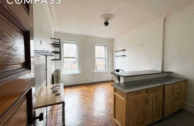 574 7th Street photos photos