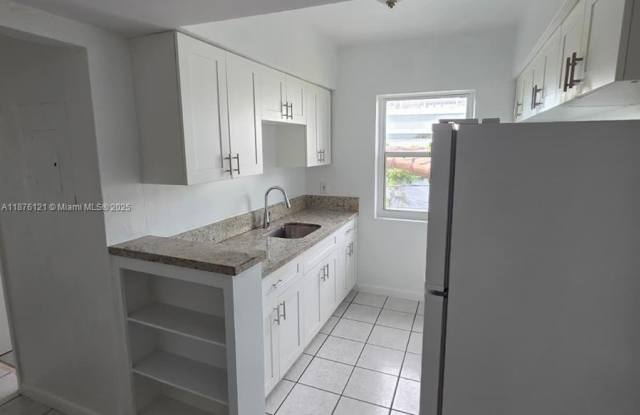 7610 Dickens Ave photos photos