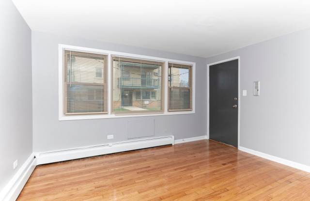 3731-3733 W 63rd (West Lawn) Gallery 1
