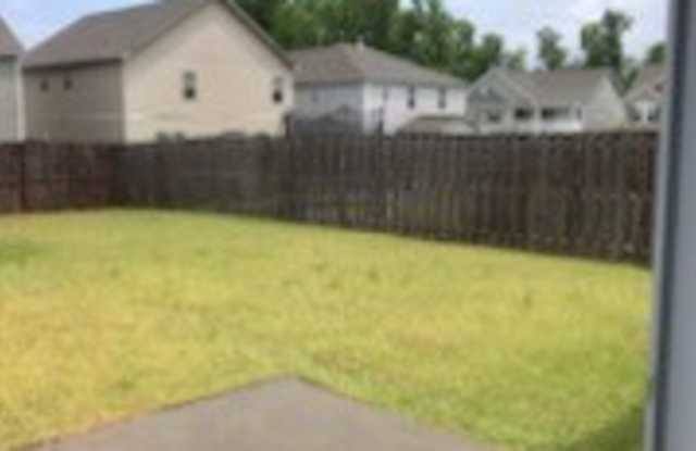 Spacious 4 Bedroom Home Located in Jacob's Creek! photos photos