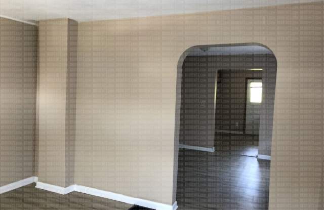 208 Cereal Avenue, Gallery 3