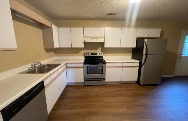 2 Bedrooms/1.5 Baths   Johnson City, TN. 37604 Gallery 4